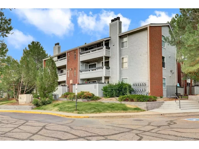 MLS: 7200455 Condo For Sale