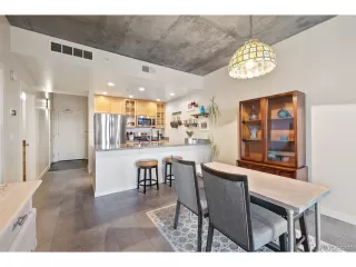Photo #5: 7206115 Listing