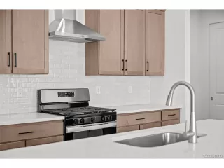 Photo #5: 7209703 Listing 