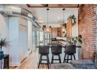 Photo #6: 7215273 Listing