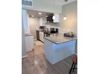 Photo #5: 7218421 Listing 