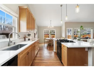 Photo #5: 7220991 Listing