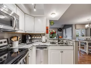 Photo #5: 7224732 Listing