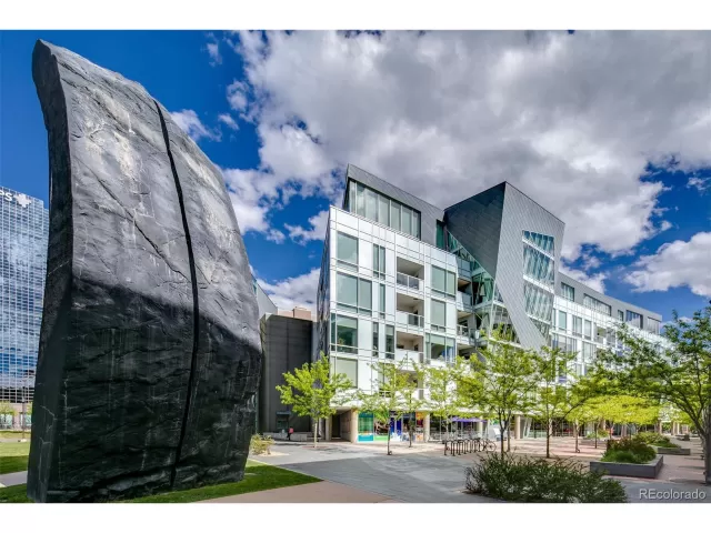MLS: 7232628 Condo For Sale