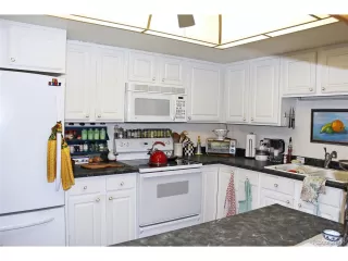 Photo #4: 7234500 Listing