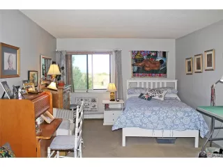 Photo #6: 7234500 Listing