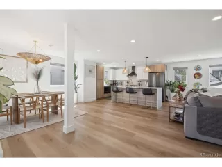 Photo #3: 7236051 Listing