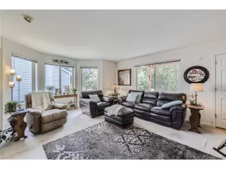 Photo #6: 7240114 Listing