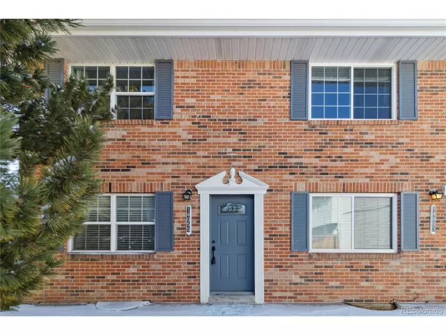 MLS: 7240288 Condo For Sale