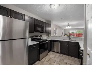 Photo #5: 7242991 Listing