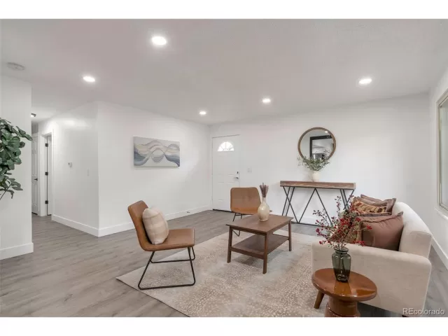 MLS: 7245518 Condo For Sale