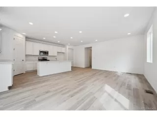 Photo #6: 7247732 Listing