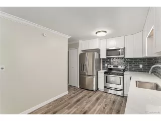 Photo #4: 7251593 Listing