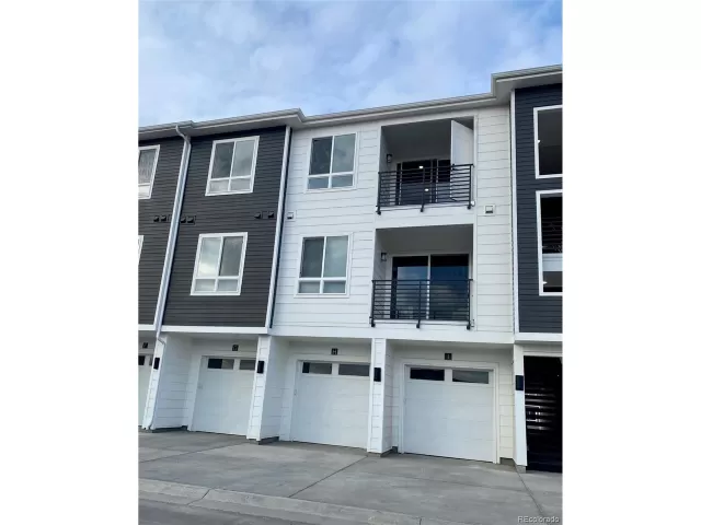 MLS: 7253631 Condo For Sale