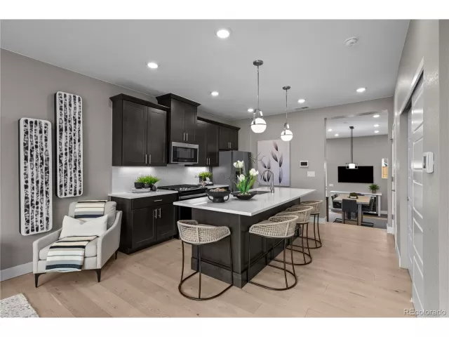 MLS: 7254989 Condo For Sale