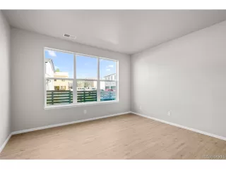 Photo #5: 7254989 Listing