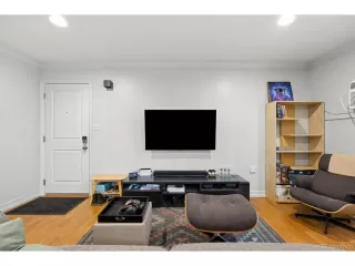 Photo #5: 7258856 Listing