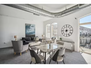 Photo #6: 7261515 Listing