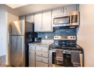 Photo #5: 7263759 Listing