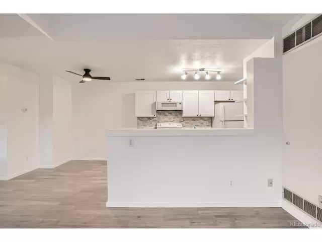 MLS: 7267658 Condo For Sale