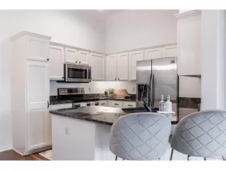 Photo #4: 7270756 Listing