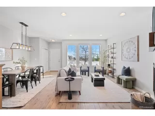 Photo #5: 7274119 Listing