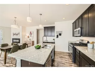 Photo #3: 7278557 Listing