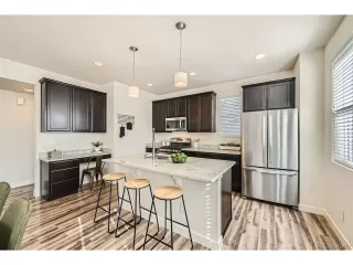 Photo #5: 7278557 Listing