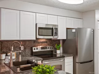 Photo #4: 7285203 Listing