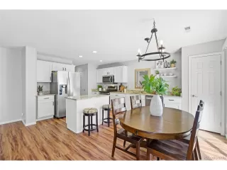 Photo #6: 7295608 Listing 