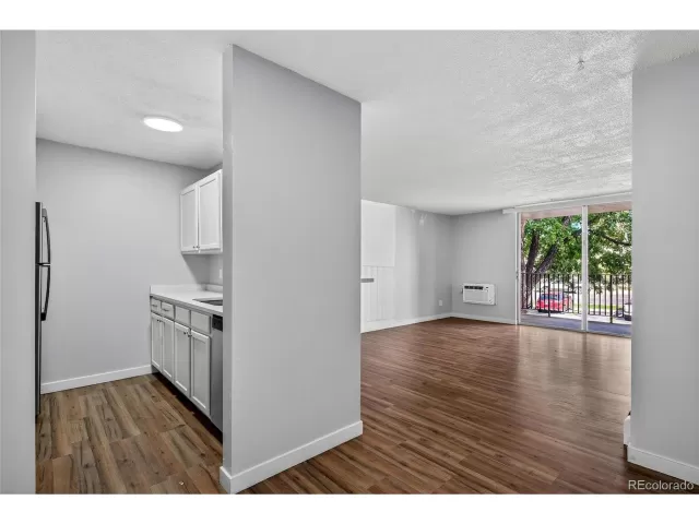 MLS: 7297157 Condo For Sale