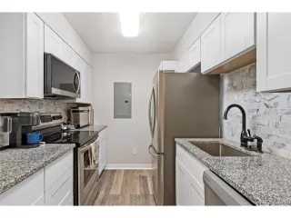 Photo #6: 7299488 Listing