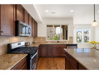 Photo #5: 7301132 Listing 