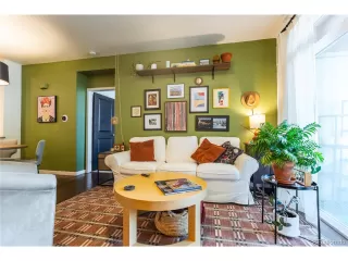 Photo #5: 7305860 Listing