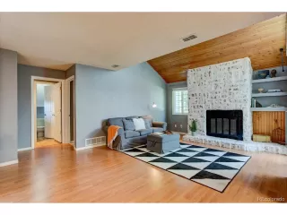 Photo #5: 7306412 Listing