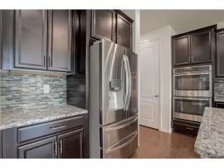 Photo #5: 7308059 Listing