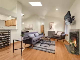 Photo #2: 7310190 Listing