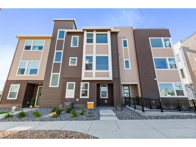 MLS: 7313880 Condo For Sale