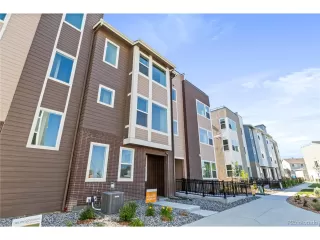 Photo #2: 7313880 Listing