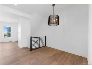 Photo #6: 7313880 Listing
