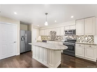 Photo #5: 7315427 Listing