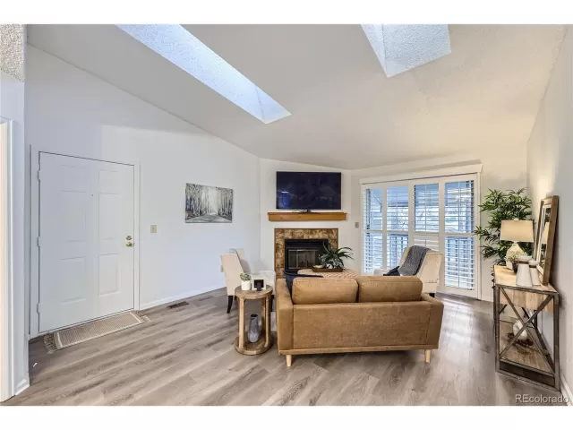MLS: 7316503 Condo For Sale