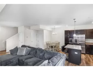 Photo #6: 7317127 Listing