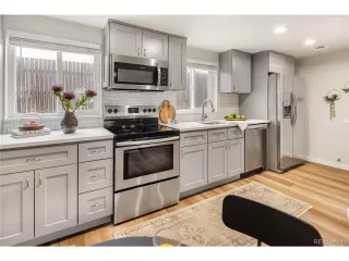 Photo #2: 7318499 Listing