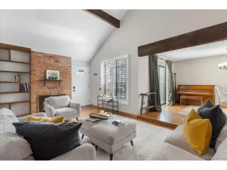 Photo #2: 7319200 Listing