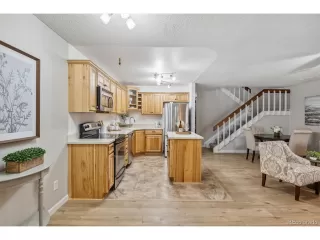 Photo #5: 7323687 Listing 