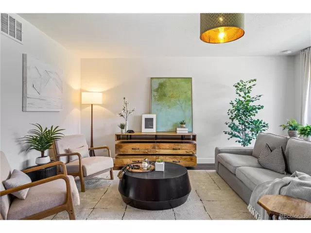 MLS: 7327531 Condo For Sale