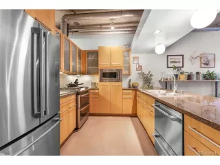 Photo #6: 7328881 Listing 