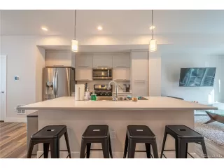 Photo #3: 7329655 Listing