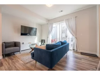 Photo #5: 7329655 Listing